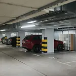 Sky Mountain View Free Parking